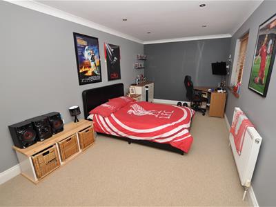 Front Bedroom 4